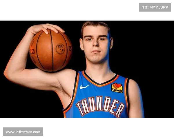 飞翼队布克斯获年度最佳新秀，球队着眼未来建设